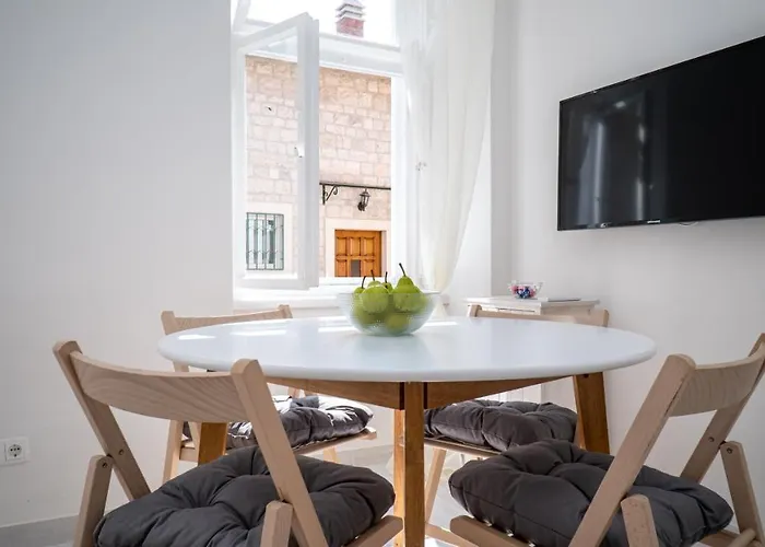 Max Suite
