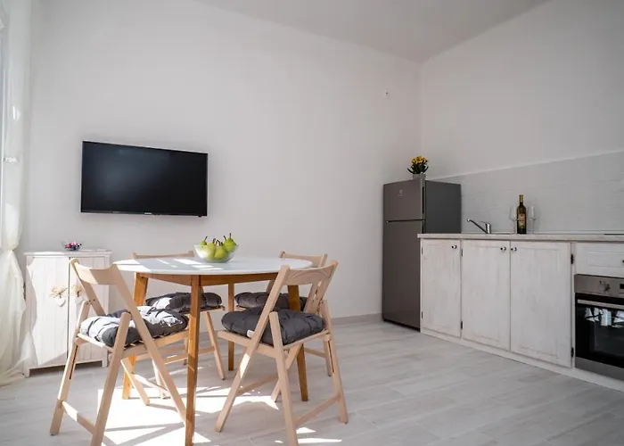 Max Suite